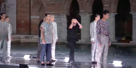 Una grandinata ha rovinato la sfilata di Dolce & Gabbana a Venezia